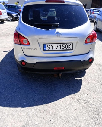 Nissan Qashqai+2 cena 23500 przebieg: 240000, rok produkcji 2009 z Cieszyn małe 137